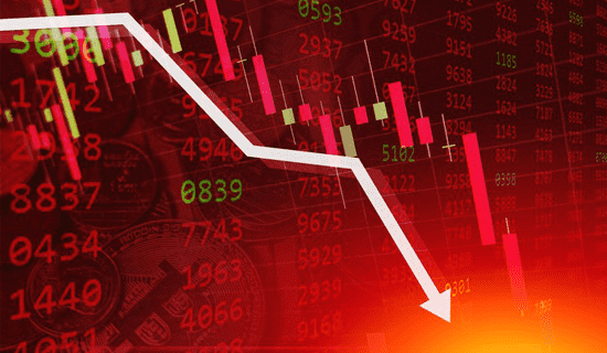 Las acciones caen antes de la reapertura de los mercados estadounidenses